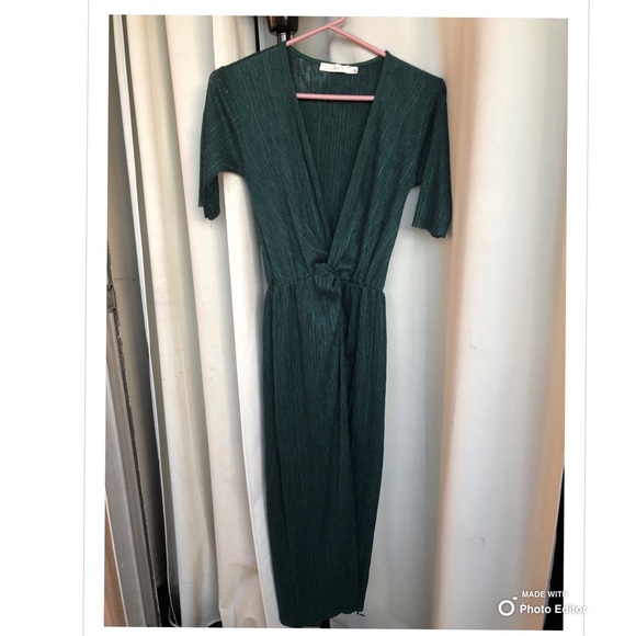 Hunter green midi dress. - Picture 1 of 4